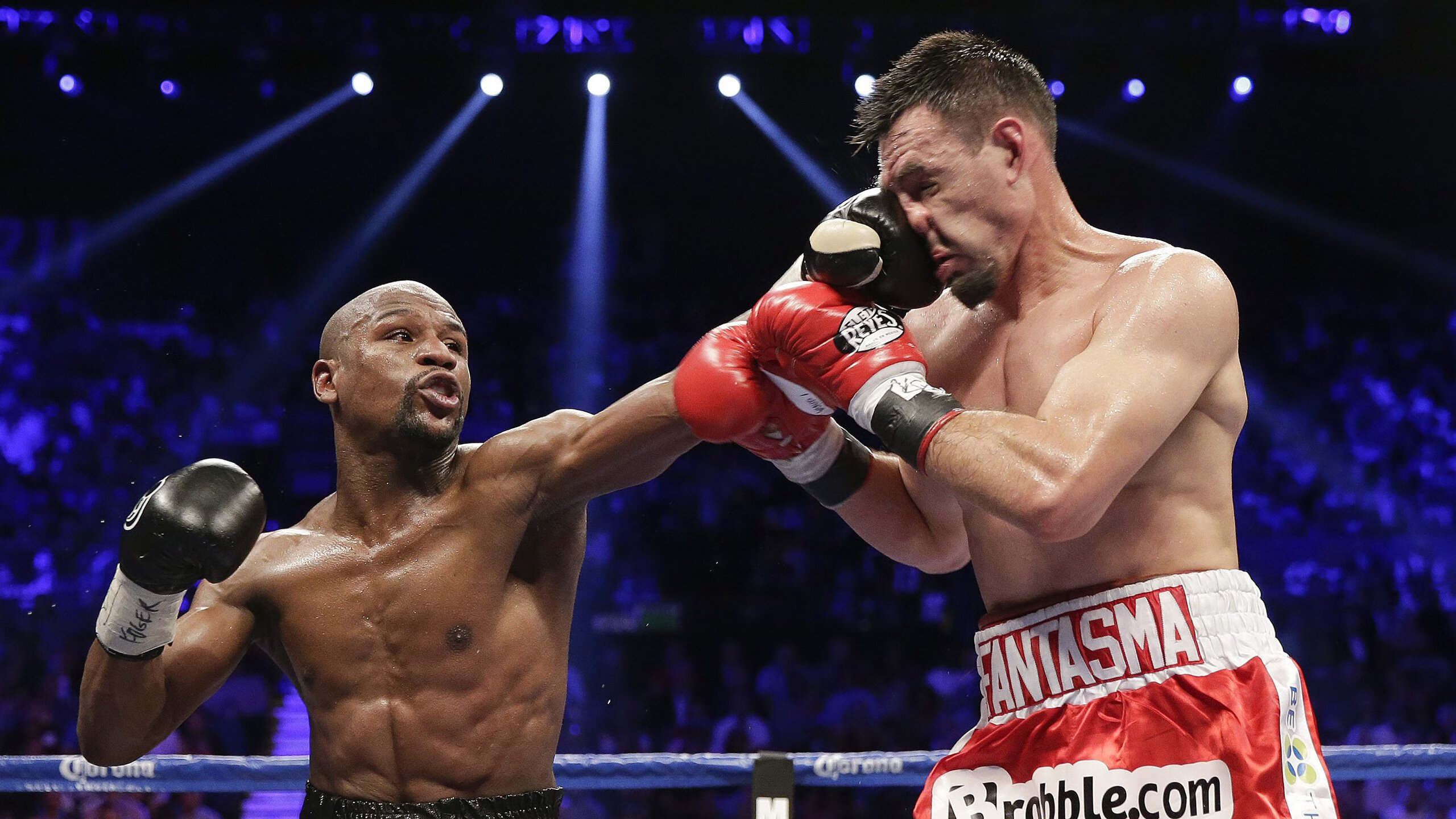 《电竞门票预售火爆：粉丝等待已久的盛典》，电竞门票购买